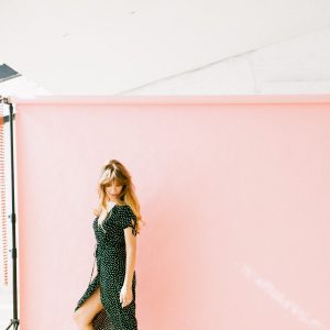 dress fashionably budget